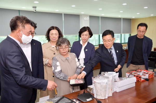 ▲담양군이 지난 26일 고향사랑기부제 답례품 공급업체를 신규 선정했다.(사진제공=담양군)