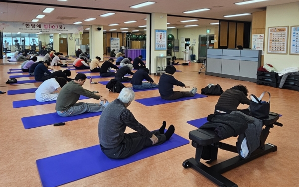 ▲한방에 심(心)쿵 한의약 건강증진 사업 운영 모습(사진제공=무안군)