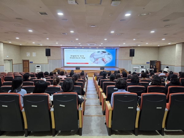 ▲12일 전라남도교육청 교육연구정보원에서 ‘2025 찾아가는 맞춤형 유치원·학교급식 컨설팅 발대식’이 진행되고 있다.(사진제공=전라남도교육청)
