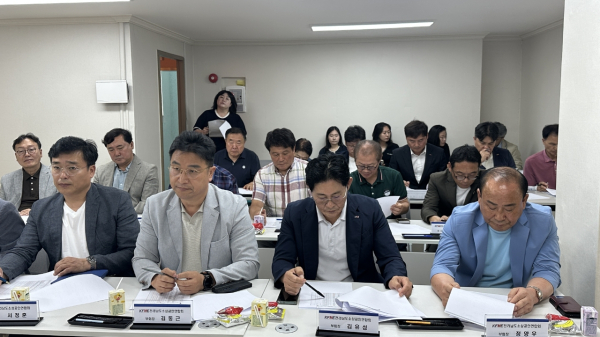 ▲전라남도소상공인연합회는 25일 2025년 제2회 이사회를 개최했다.(사진=이기장 기자)