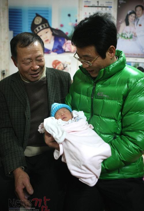 크기변환_첫 아기.JPG