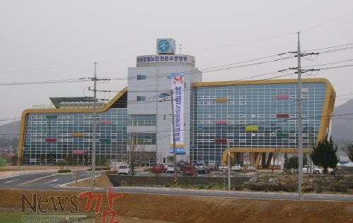 크기변환_병원 전경.jpg