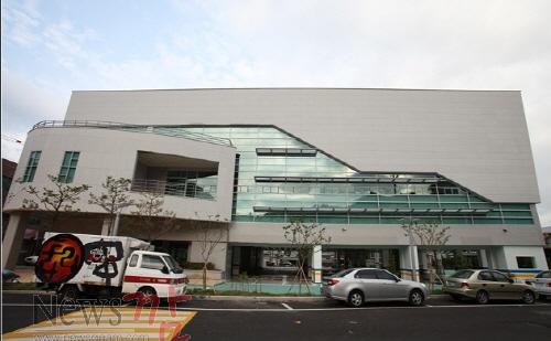 크기변환_순천국민체육센터 건립 모형도.jpg
