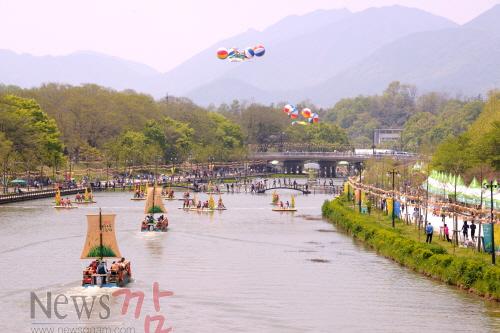 크기변환_대나무축제(땟목타기).jpg