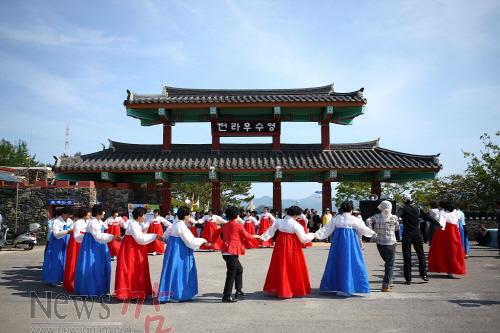 크기변환_10-명량역사체험(강강술래).jpg