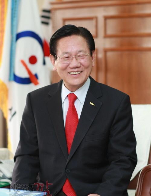 크기변환_이성웅 광양시장.jpg