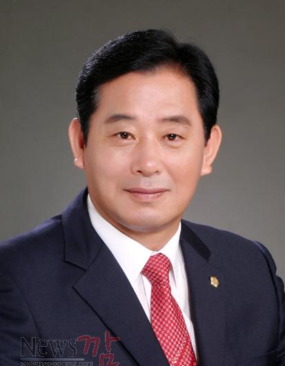크기변환_정수길 함평군의회 의장.jpg