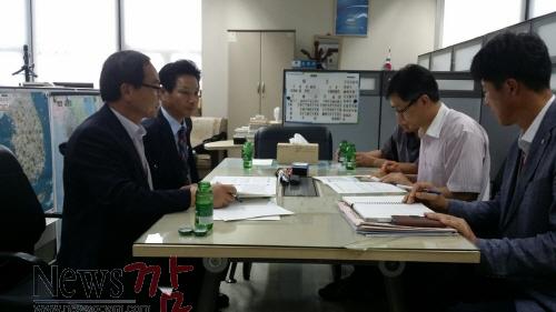크기변환_140730-전동평_영암군수_국비_지원_건의2(왼쪽_두번째)[1].jpeg