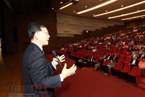 크기변환_도교육청_장만채교육감_화순특강_사진1[1].JPG