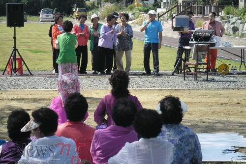 크기변환_진도군,_지산면_군민한글학교_‘가을소풍’_실시[1].JPG