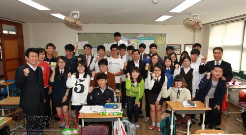 크기변환_본청_수학능력시험_학교_격려[1].jpg