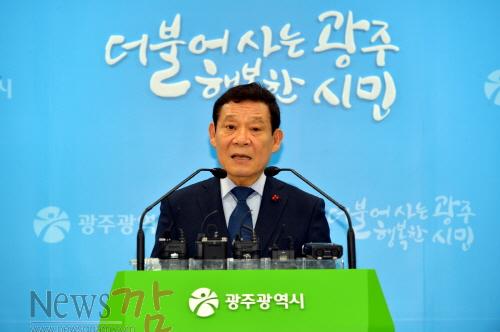 크기변환_141224(2014 송.신년 기자간담회1).jpg