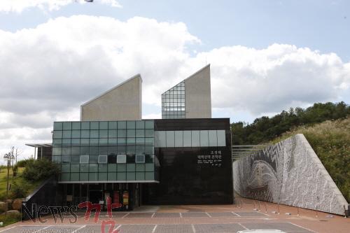 크기변환_보성군태백산맥문학관여자만르네상스시대중심역할톡톡 (1).JPG