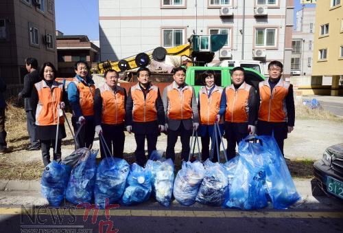크기변환_청소 봉사 활동.jpg