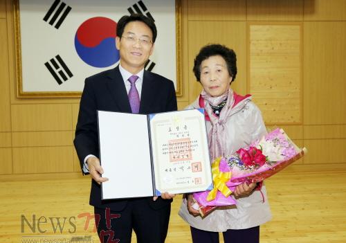 크기변환_박영란 국민포장.jpg