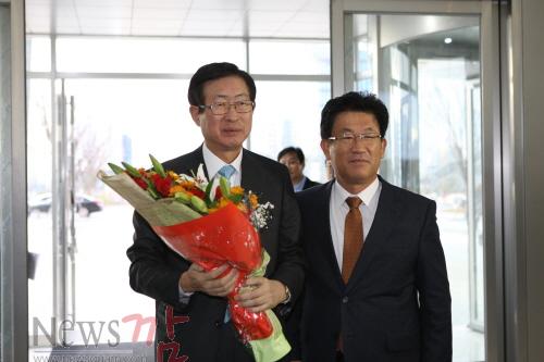 크기변환_한전 출근 환영.jpg