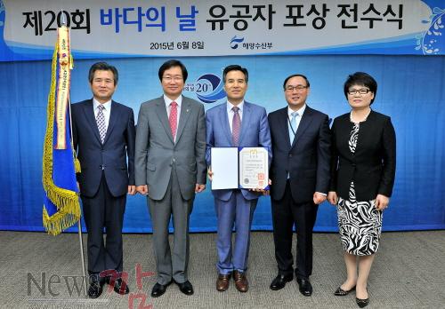 크기변환_하나님의+교회+대통령표창+수상+자료사진_01.jpg