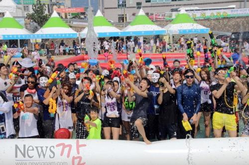 크기변환_물축제자원봉사 (1).jpg
