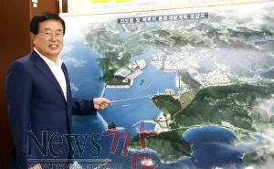 크기변환_‘상 복 터졌네’ 진도군 공모사업 12개 선정·기관표창 22개(이동진 진도군수 자료사진)2.jpg