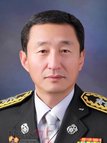 크기변환_박청웅 전남소방본부장.jpg
