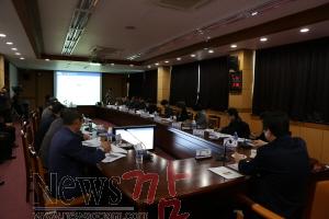 완도군은 지난 22일 기후변화에 따른 양식환경 대응전략 수립을 위한 연구용역 최종보고회를 개최했다(1).JPG