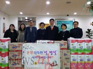 크기변환_정영덕 위원장 위문사진 2.jpg